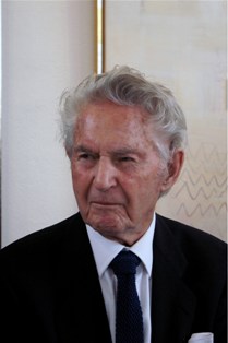 Porträt Dr. Hans Henry Richter